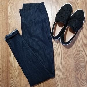 Medium Agnes and Dora knit jegging